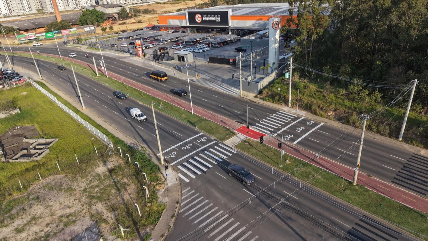 Mobilidade Urbana implanta semáforo