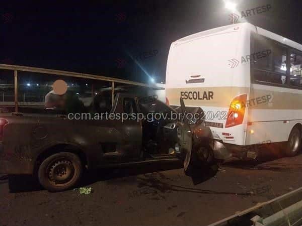Utilitário GM Montana e micro-ônibus Agrale Masca