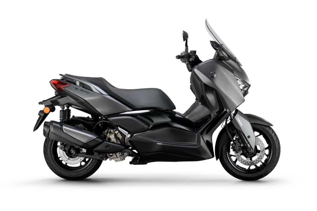 XMAX TITANIUM BLACK - LATERAL DIREITA