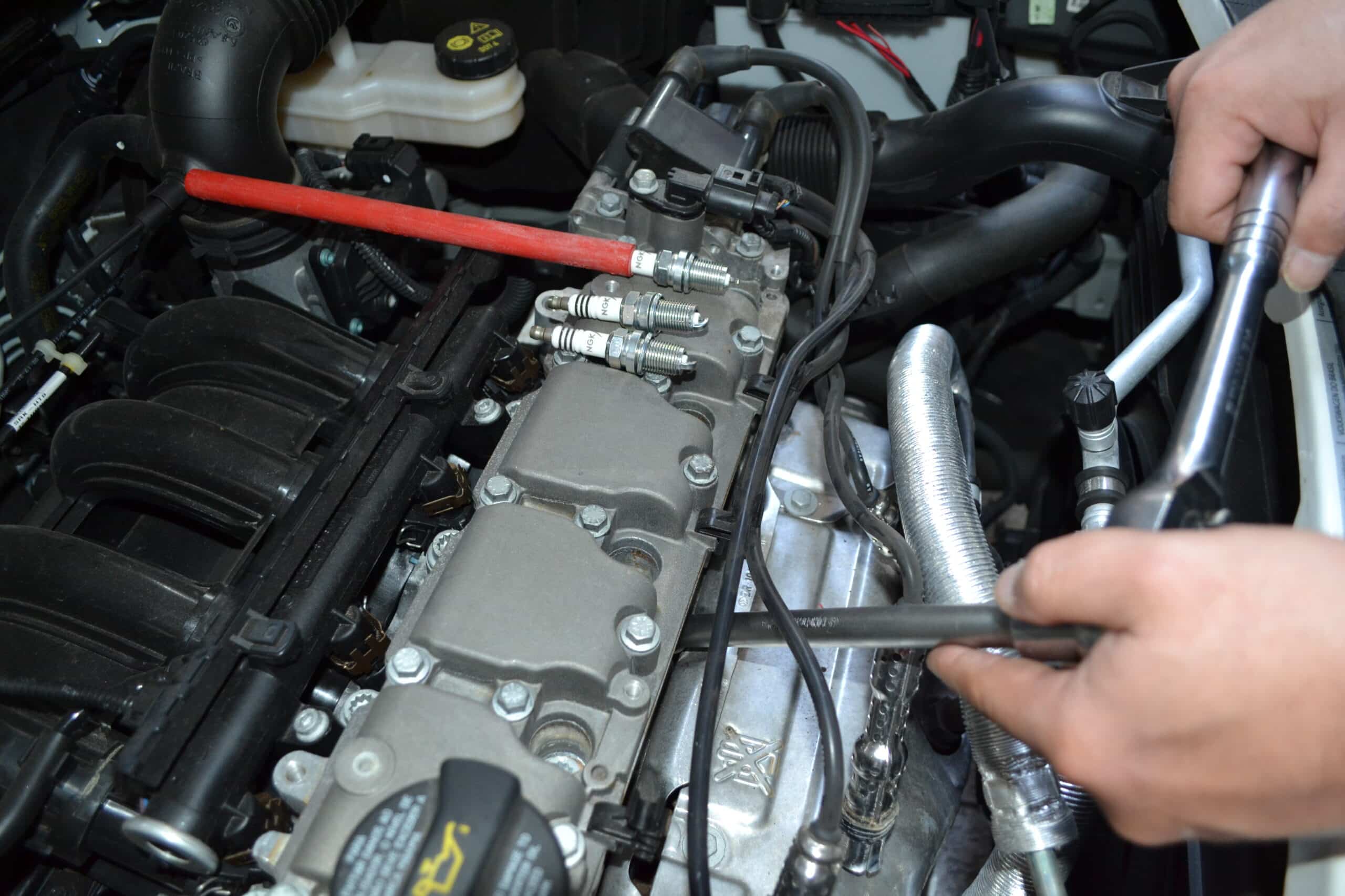 mecânica de garagem em carros modernos