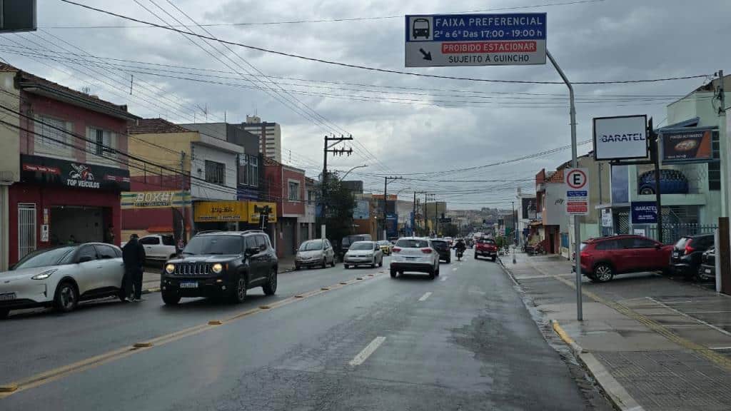 Faixa reversível da Pires Pimentel