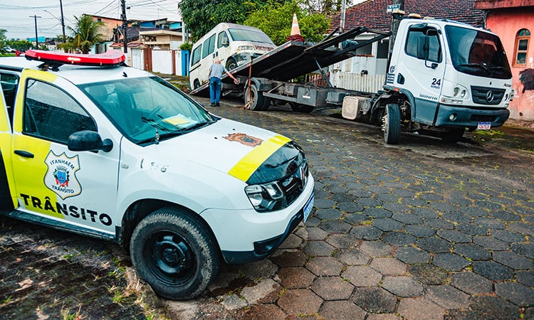 remoção de veículos abandonados