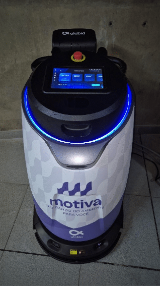 robôs de limpeza nas estações